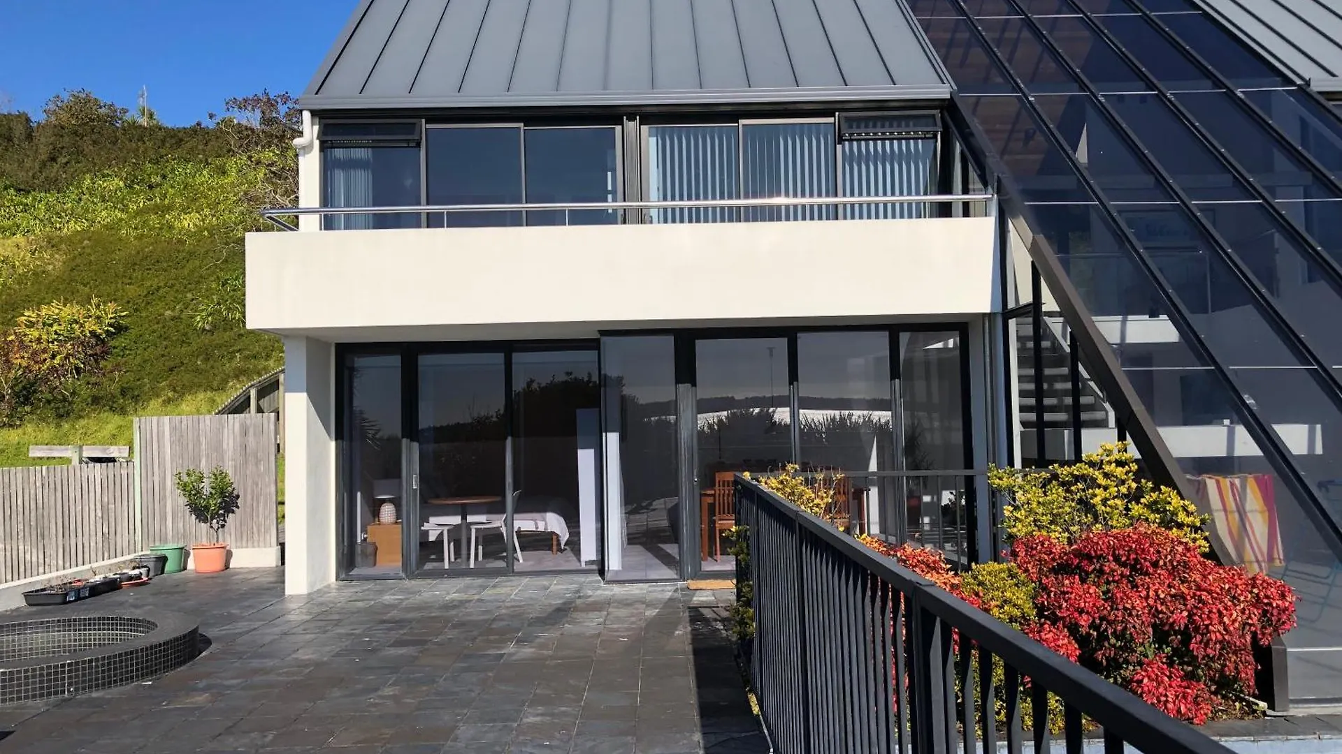 Guest Suite With Sea Views And Thermally Heated Hot Tub Tauranga Guest house